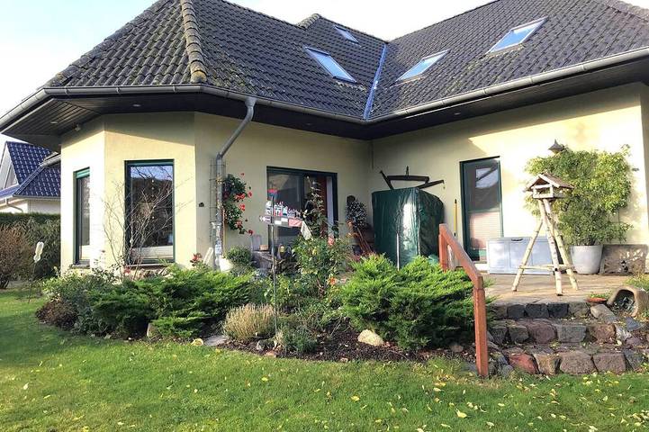 Ferienwohnung für 3 Personen, mit Garten und Terrasse in Groß Mohrdorf