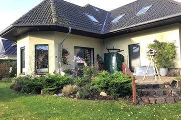Ferienwohnung für 3 Personen, mit Terrasse und Garten in Groß Mohrdorf