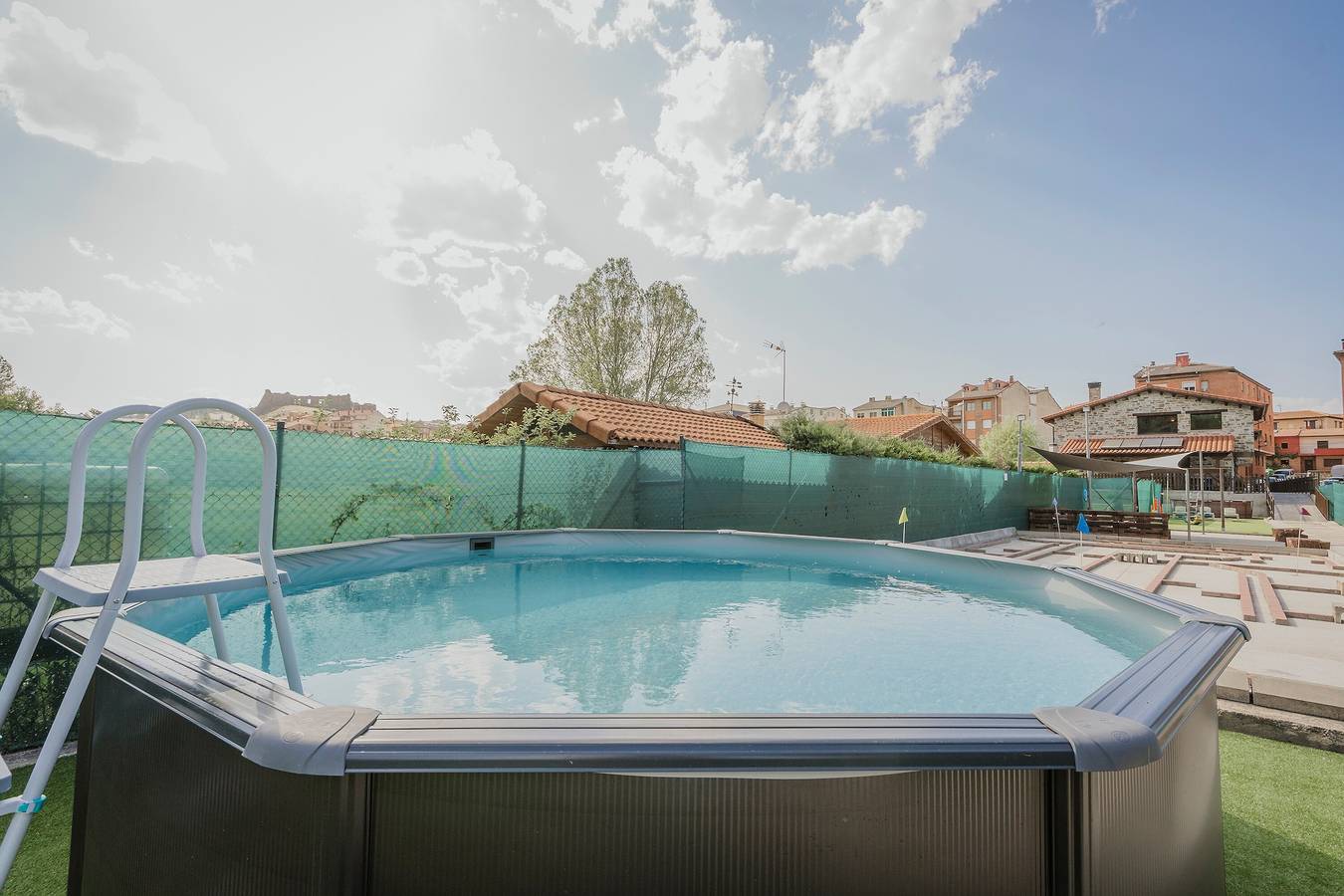 Maison de campagne 'La Puerta Del Río Lobos I' avec piscine privée, terrasse partagée et Wi-Fi in San Leonardo de Yagüe, Province de Soria