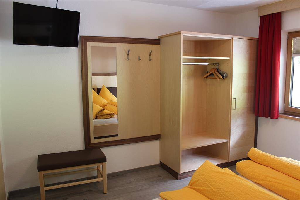 Ganze Ferienwohnung, Haus Alpina und Landhaus Schöpf in Gries, Längenfeld