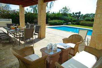 Villa for 8 People in Aphrodite Hills, South Cyprus, Photo 4