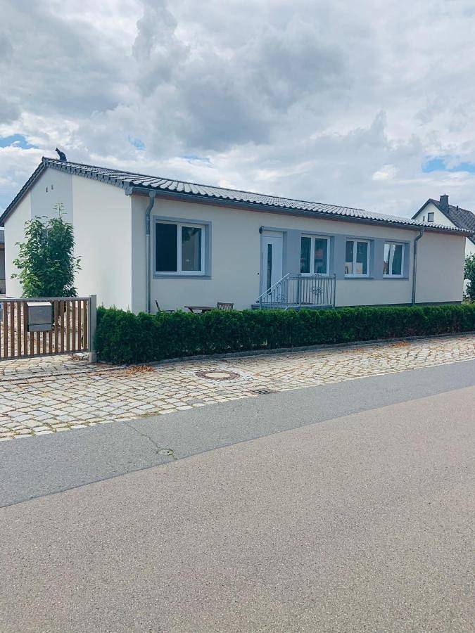 Ferienhaus für 6 Personen, mit Terrasse und Garten in Bannewitz - 2