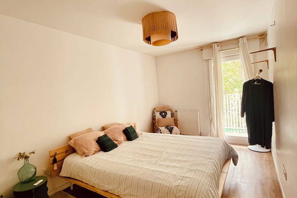 Apartamento entero, A cozy and spacious apartment just outside Paris. Perfect for families. in Noisy-le-Sec, Sena-Saint Denis