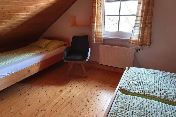 Ferienhaus am Badesee - Ferienhaus/3 Schlafräume/Bad, Wc in Mühlen, Lavanttaler Alpen