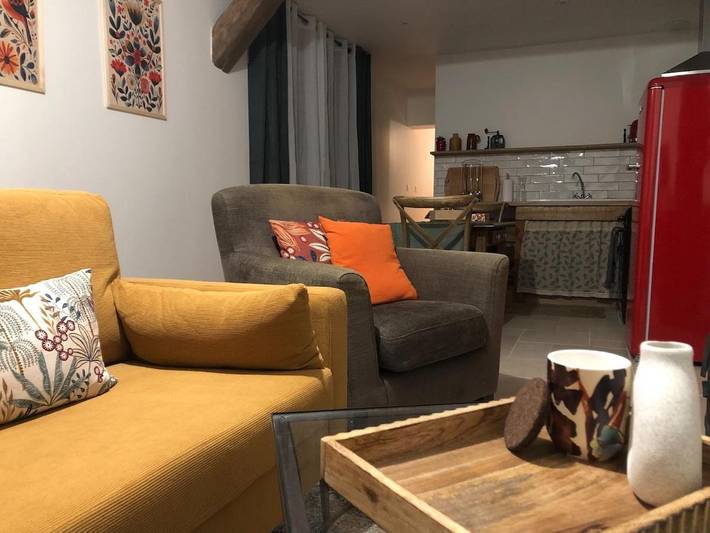 Gîte pour 2 personnes, avec Terrasse et Jardin dans Mont-sur-Monnet