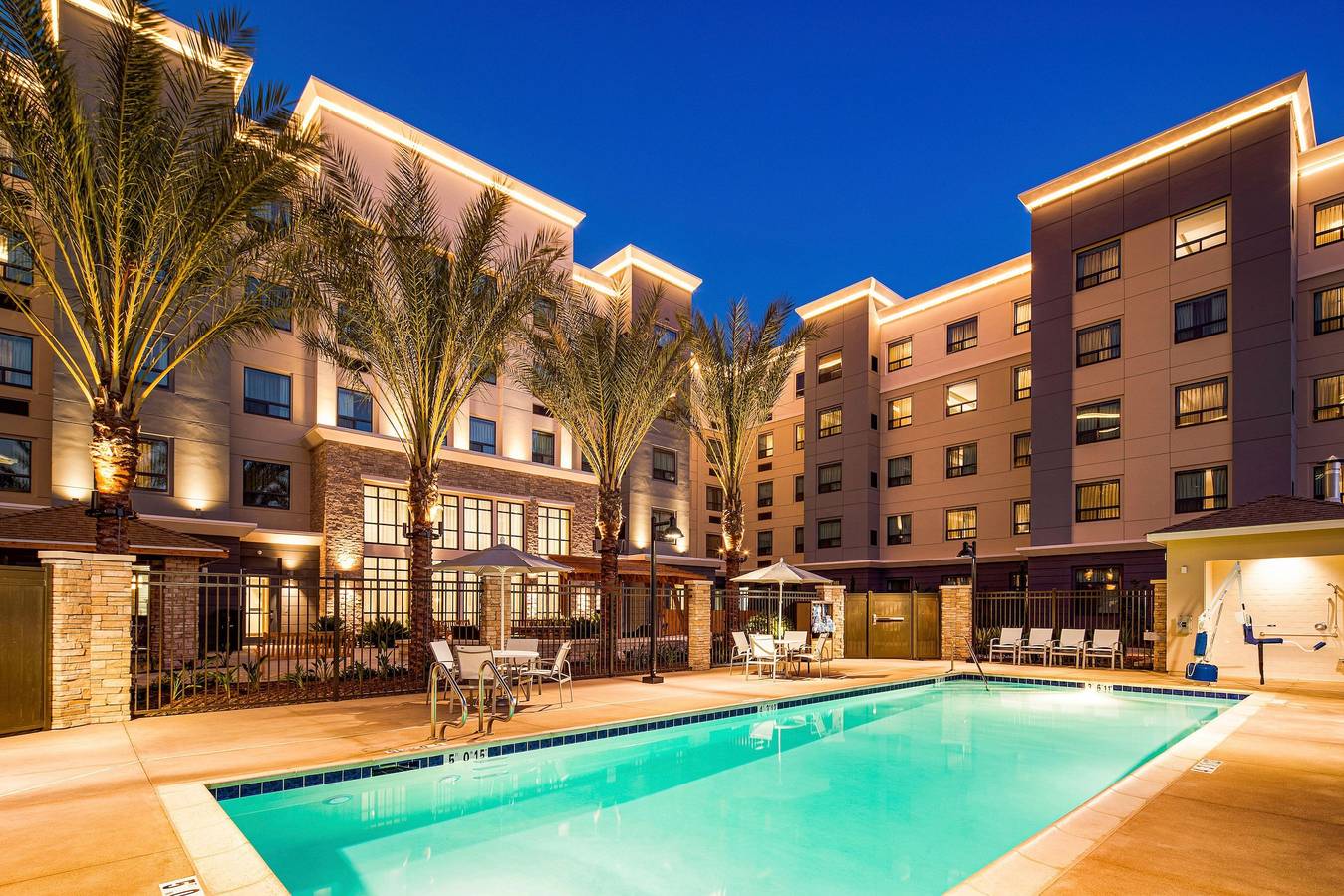 Staybridge Suites Irvine - John Wayne Airport in Irvine, Condado de Orange