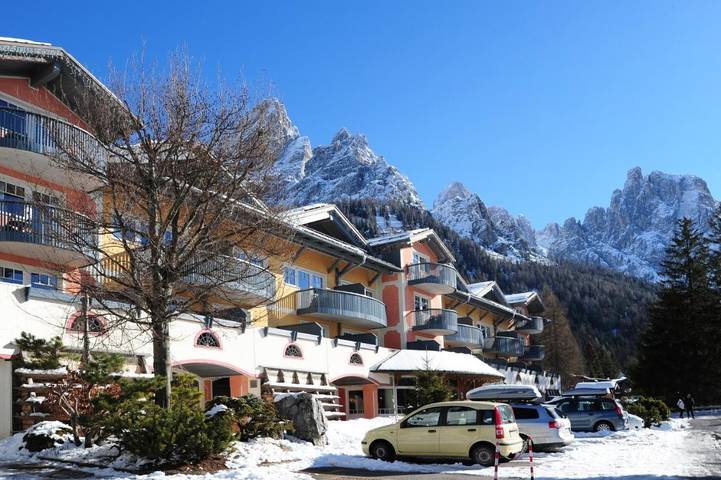Location de vacances pour 4 personnes, avec balcon ainsi que piscine et sauna à San Martino di Castrozza - 3
