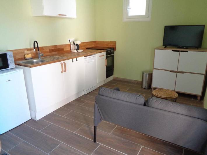 Location de vacances pour 2 personnes, avec vue et terrasse à Villemoustaussou - 4