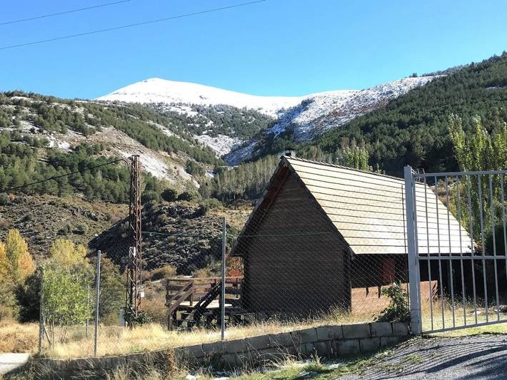 Casa rural para 10 personas, con Balcón y Jacuzzi además de Terraza y Jardín en Güejar Sierra