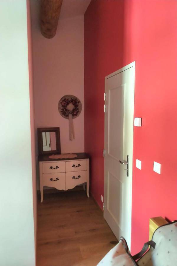 Location de vacances pour 2 personnes, avec piscine et vue ainsi que terrasse et jardin à Mane - 2