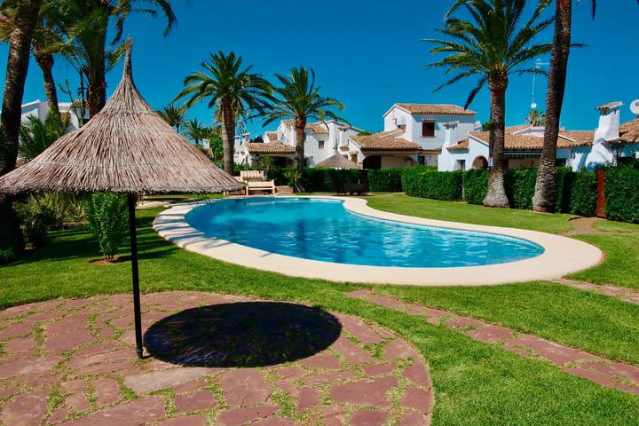 Ferienhaus für 4 Personen, mit Terrasse und Garten, mit Haustier in Dénia - 3