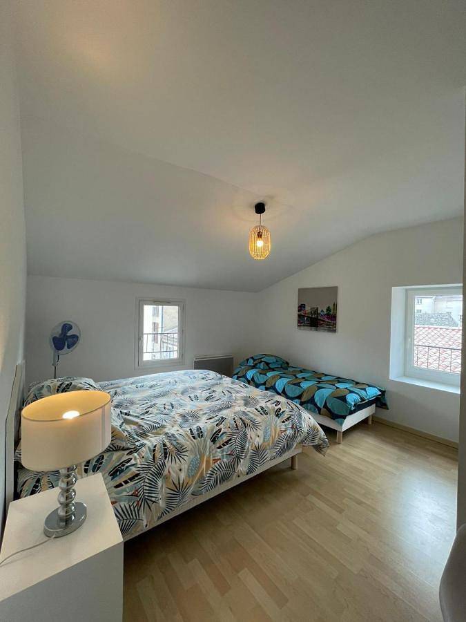 Appartement entier, Superbe appartement avec 2 Chambres - 9 Personnes - Parking Privé in Tain-l'Hermitage, Région de Valence