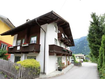 Chalet für 24 Personen in Fügen, Ski-Optimal Hochzillertal, Bild 3