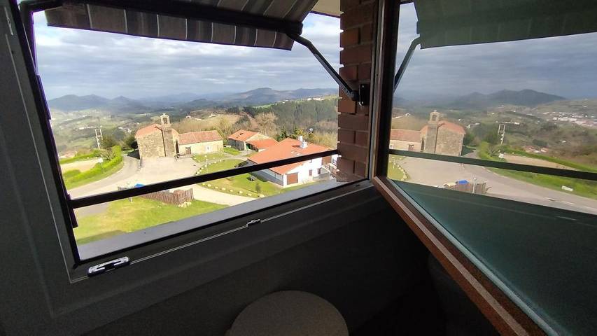 Chambre d’hôte pour 3 personnes, avec Terrasse ainsi que Jardin et Vue