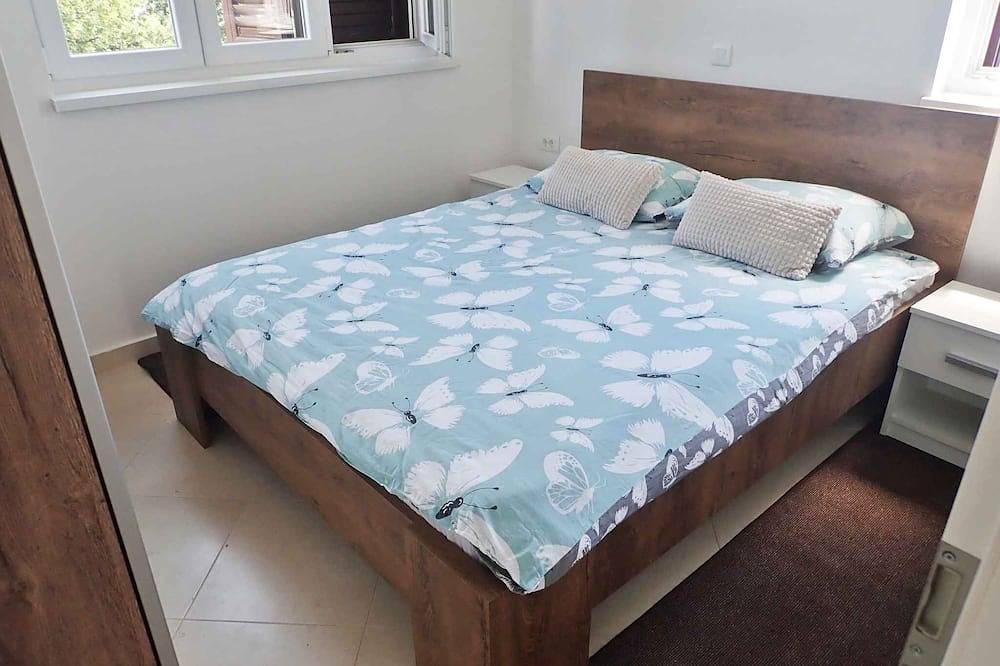 Geheel appartement, Vakantiewoning met een prachtig uitzicht op de zee in Polača, Zadar
