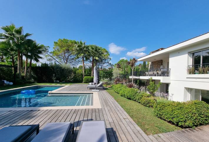 Location de vacances pour 12 personnes, avec jardin à Mougins - 3