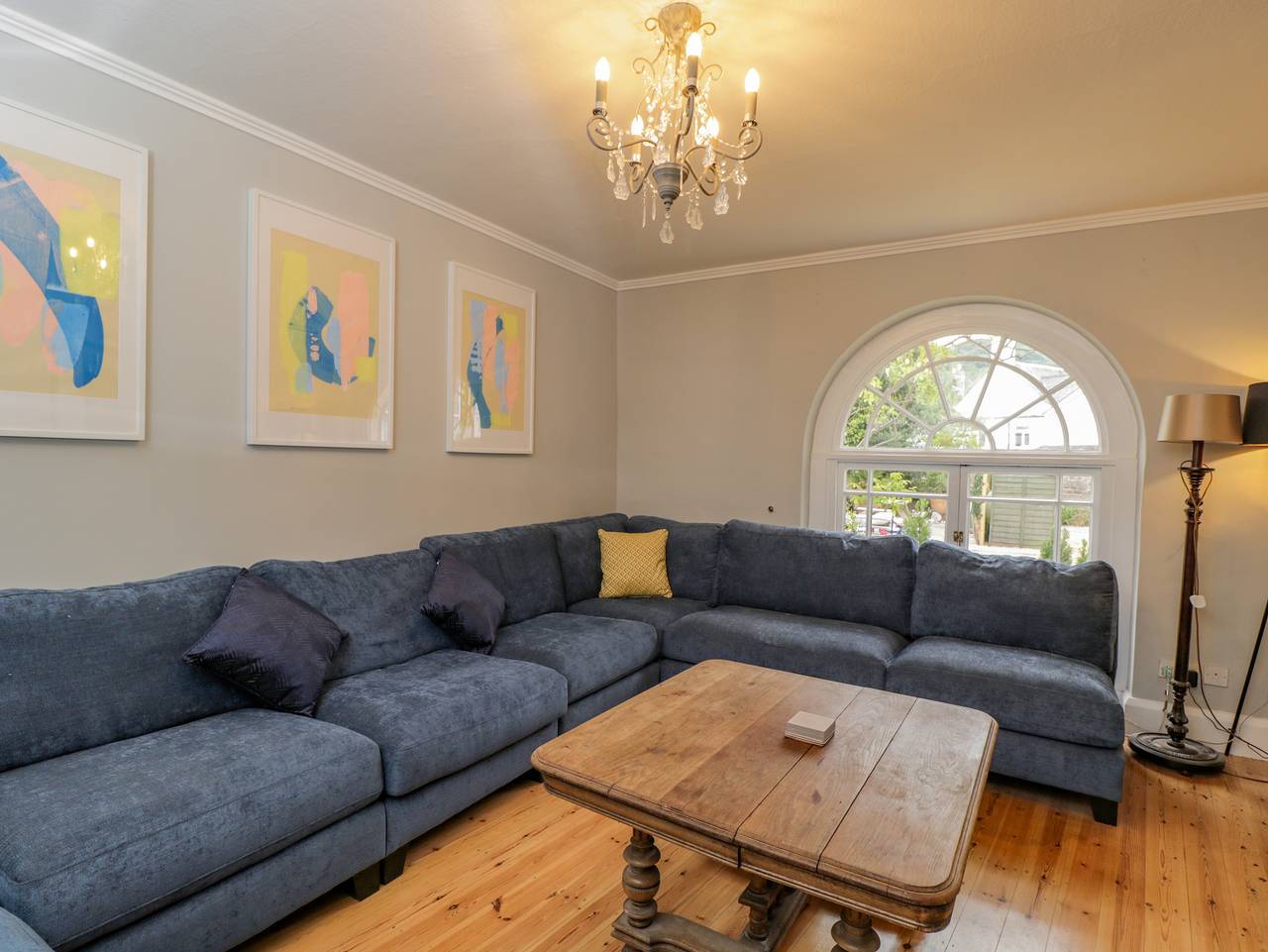 White Roses in Herefordshire