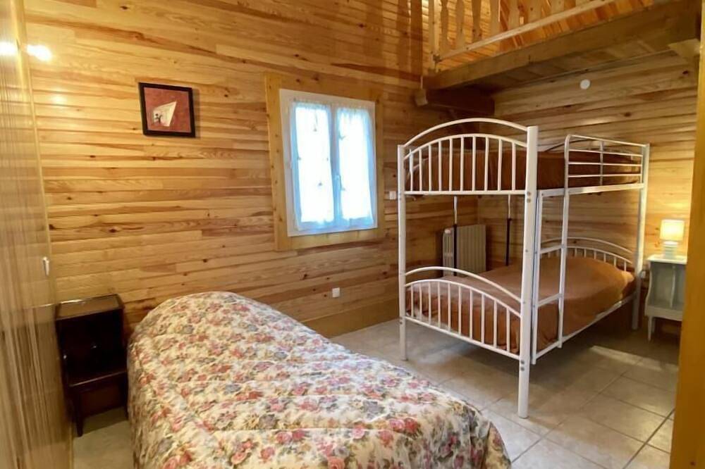 Bamby's little barn in Camurac, Limoux region