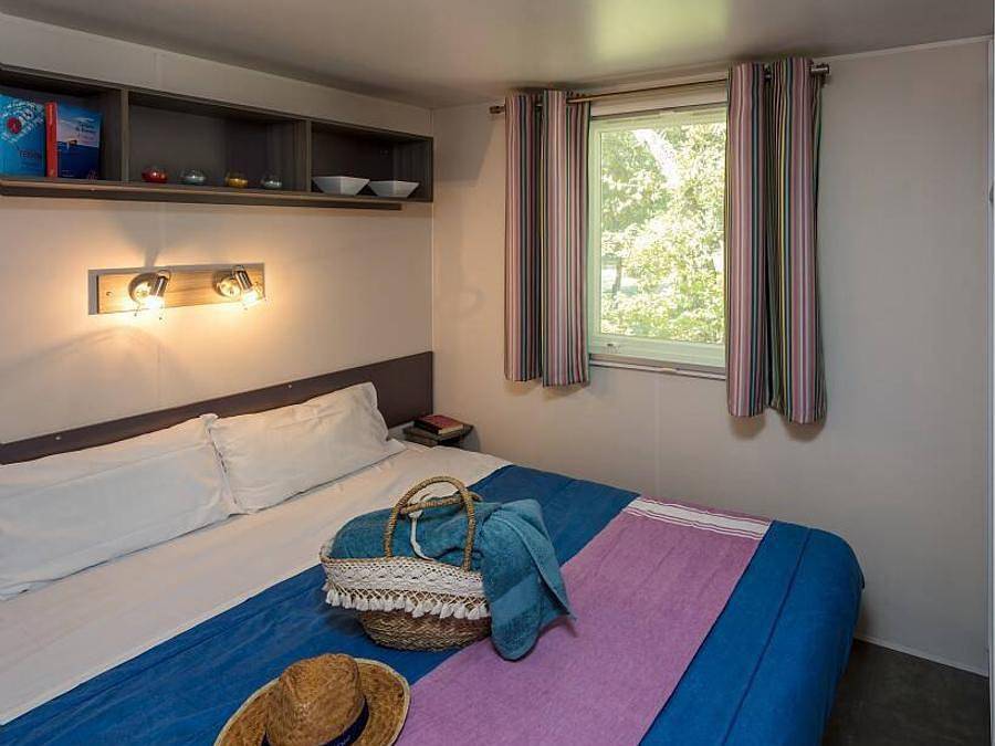 Yelloh! Village Camping La Rive  - Mobilhome 6 personas - Mobil-home | Confort | 2 Dormitorios | 4/6 Pers. | Terraza elevada descubierta | Aire acondicionado. in Biscarrosse, Côte d’Argent