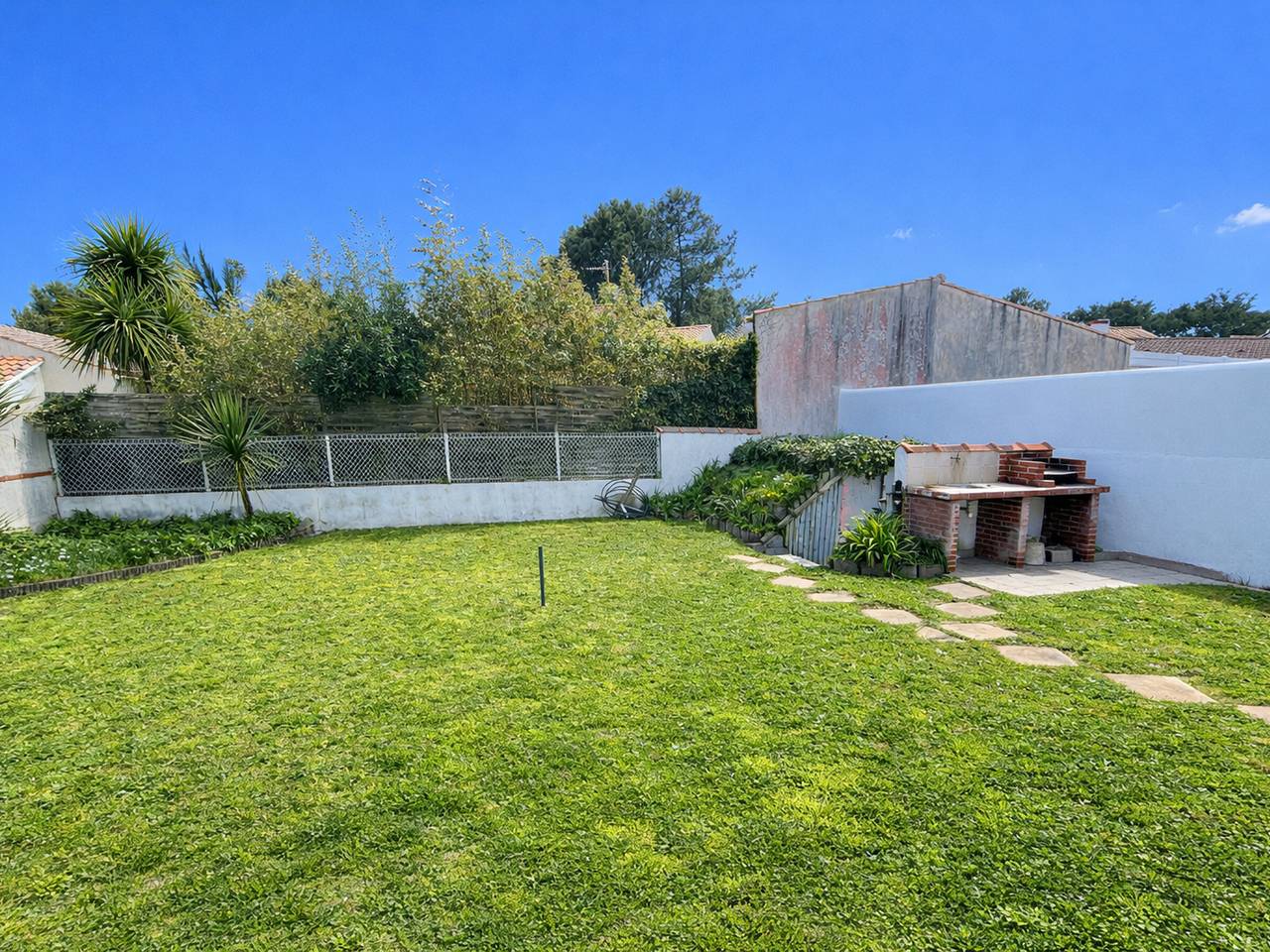 Maison avec Jardin près de la Plage, Wifi, 300m du Phare in La Tranche-sur-Mer, Vendée