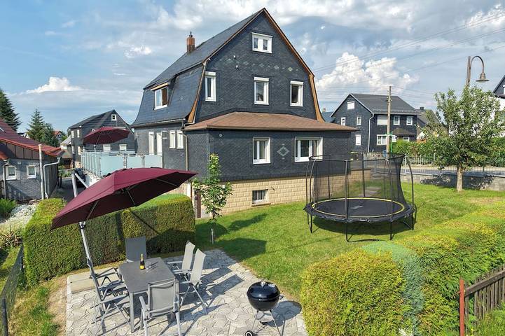 Ferienhaus für 10 Personen, mit Balkon und Garten sowie Sauna, mit Haustier in Masserberg