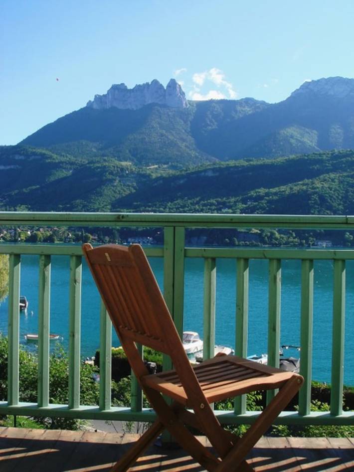 Gîte pour 2 personnes, avec balcon et vue sur le lac dans les Alpes francaises - 2