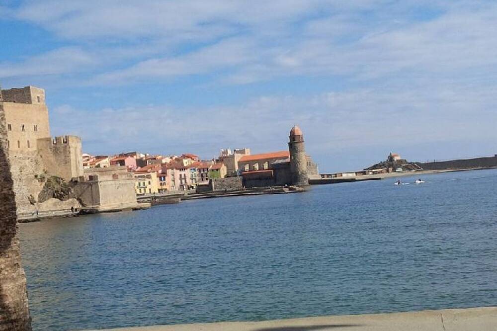 Private Residence Mit Schönen Dienstleistungen: Wächter, Pool, Petanque Feld in La Côte Vermeille, Collioure