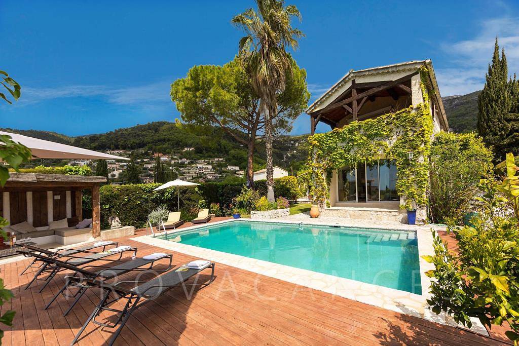 Exclusive holiday house with great views and pool in Saint-Jeannet in Tourrettes-sur-Loup, Region de Cannes