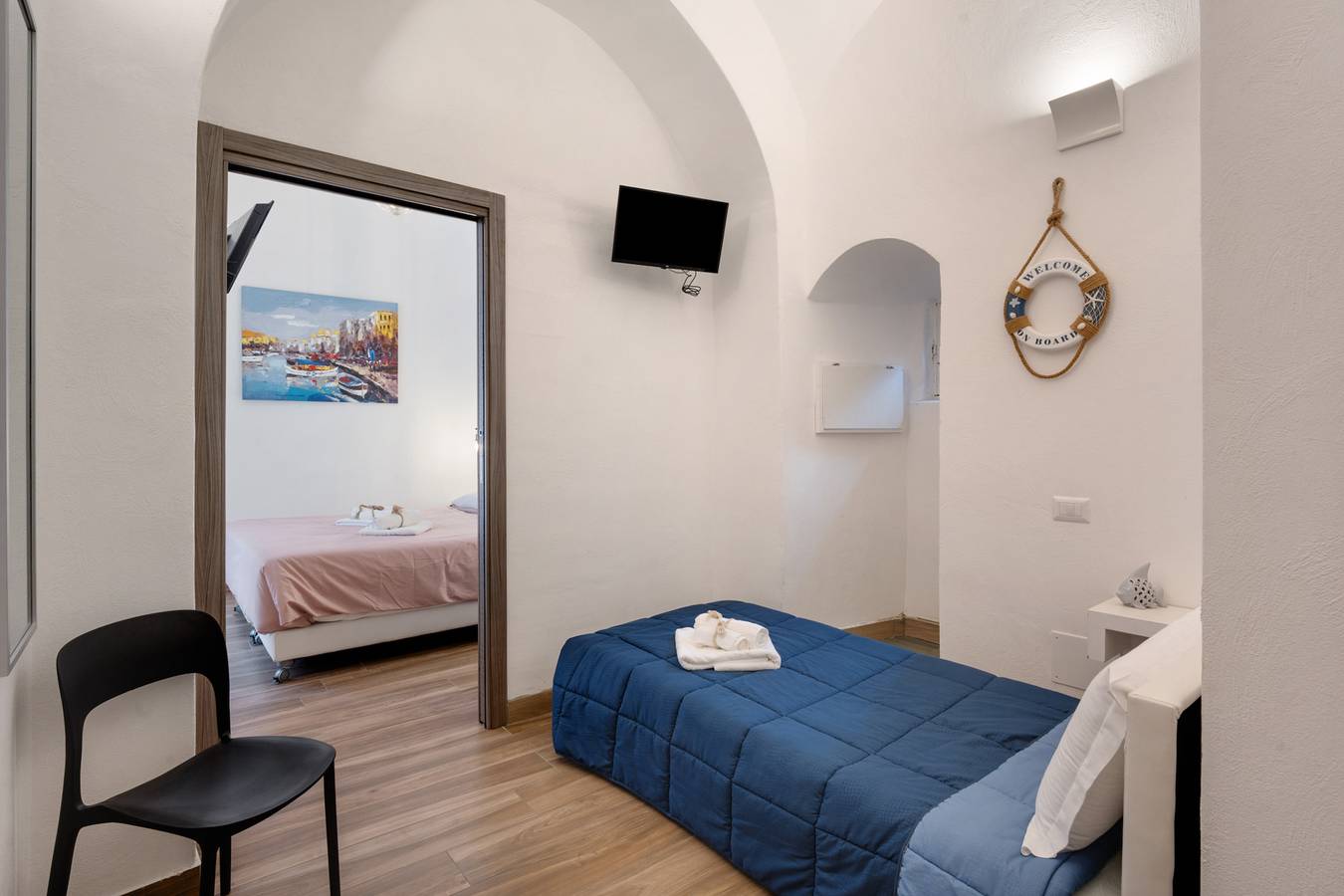 Room 'Al Corso' with Wi-Fi and Air Conditioning in Salerno, Tyrrhenian Coast Campania