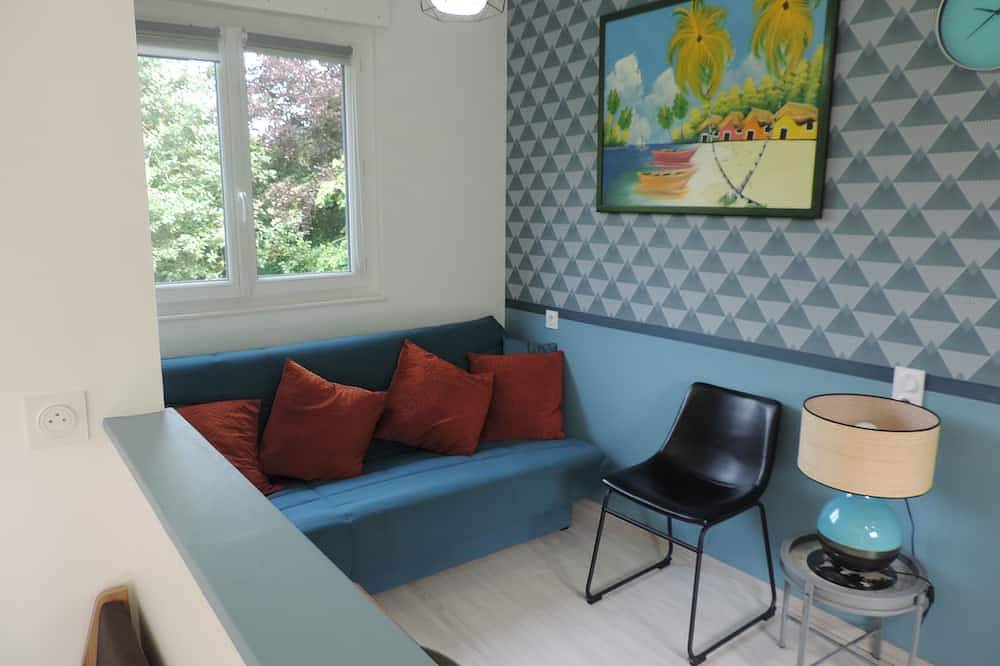 Small, quiet house on the banks of the Vilaine River for up to 4 people in Guipry-Messac, Región de Redon