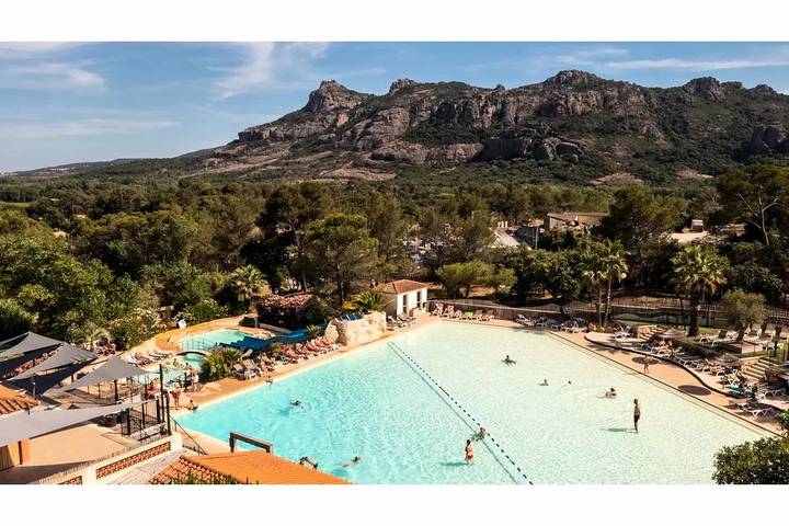 Camping voor 4 personen, met Terras in Le Muy