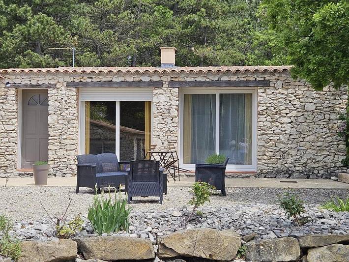 Appartement de vacances pour 2 personnes, avec Terrasse et Jardin ainsi que Piscine et Vue
