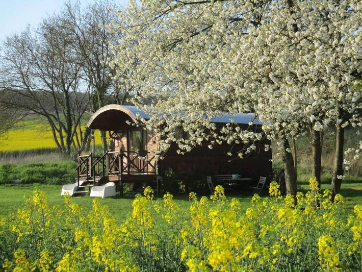 Chambre d’hôte pour 2 personnes, avec Terrasse ainsi que Jardin et Vue