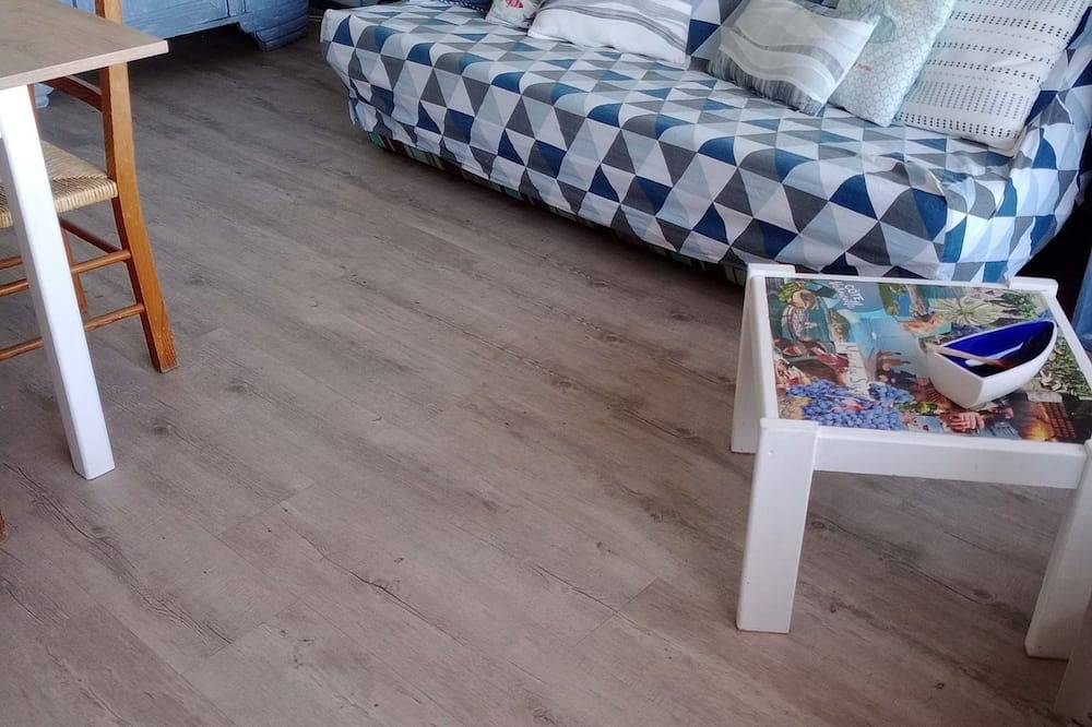 Apartamento entero, Apartamento en residencia tranquila, con vistas al mar, 4 personas in La Côte Vermeille, Port-Vendres