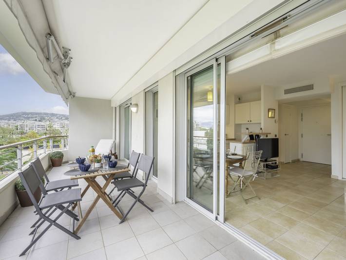Gîte pour 4 personnes, avec jardin et terrasse dans Jardins des Hespérides
