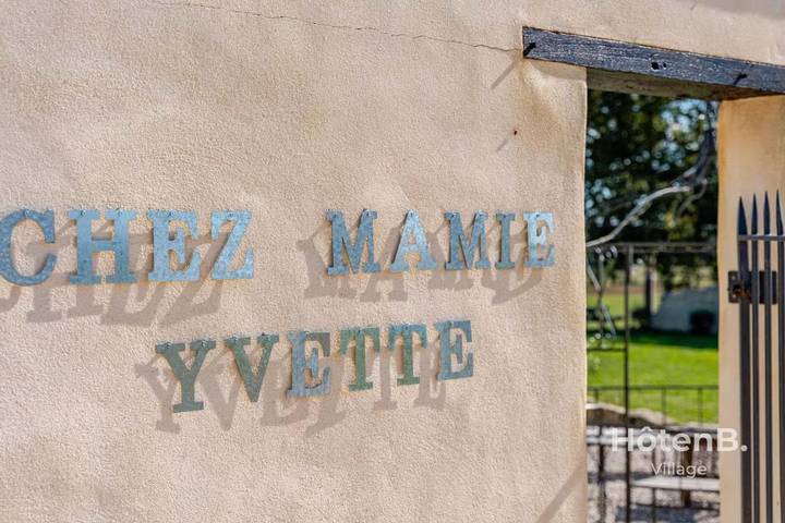 Location de vacances pour 4 personnes, avec jacuzzi et jardin à Nojals-et-Clotte - 3