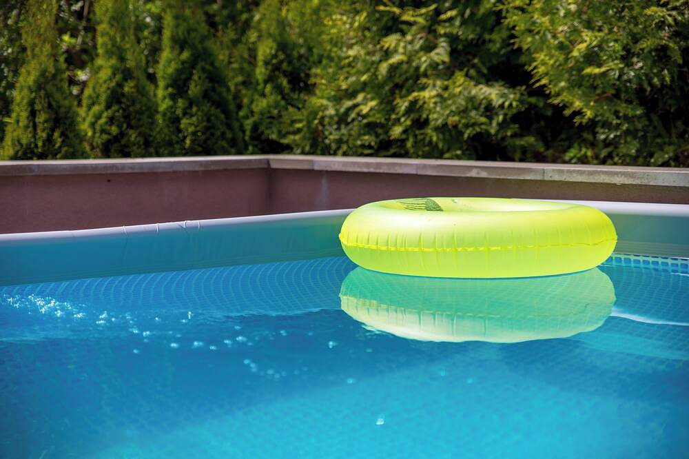 Villa \"Bajer\" with 5 bedrooms and wellness with jacuzzi, and outside pool. in Fuzine, Primorje-Gorski Kotar
