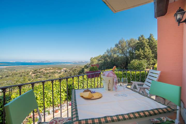 Gîte pour 4 personnes, avec jardin, adapté aux familles dans Santa Teresa Gallura - 2