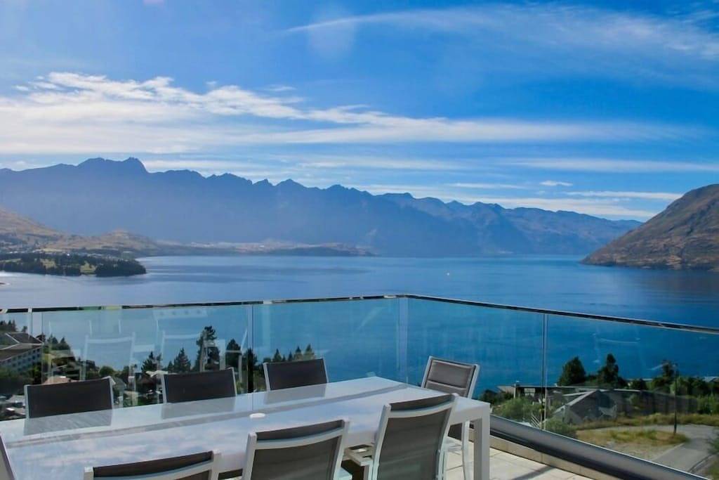 7Wonders: Spektakuläre 270-Grad-Ansichten! Bis zu 22 Gäste + 2 Whirlpools + 2 X 4Wd's in Queenstown, Otago