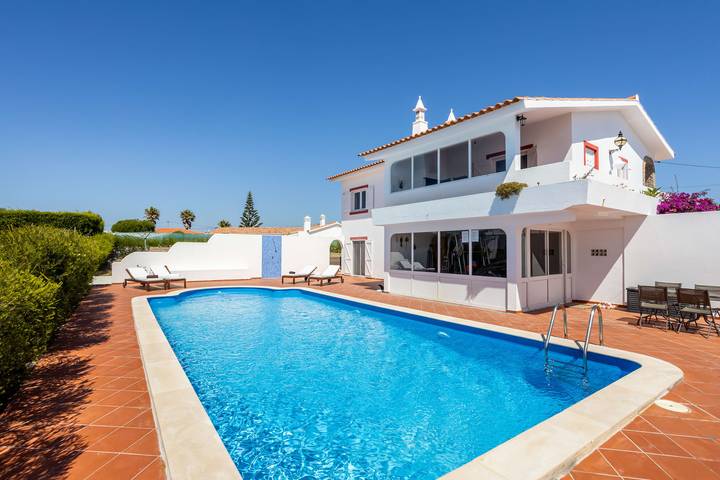 Ferienhaus für 4 Personen, mit Terrasse und Garten sowie Pool in Aljezur - 2
