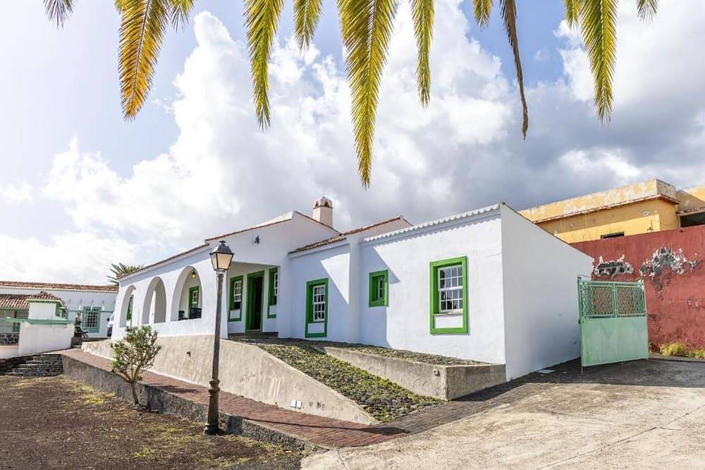 Los Establos House - Camacho Farm in El Planto, Santa Cruz de La Palma