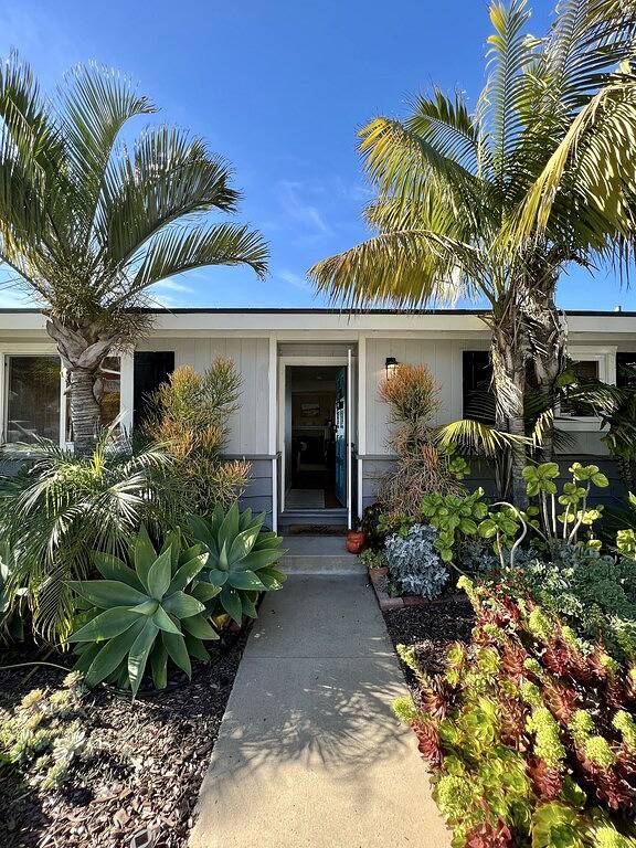 Holiday rental for 6 people, with balcony in California