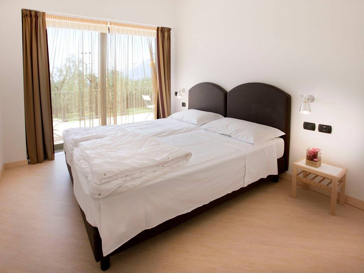 Entire apartment, Dreizimmerwohnung mit teilweiser Seesicht in Malcesine, Garda Mountains