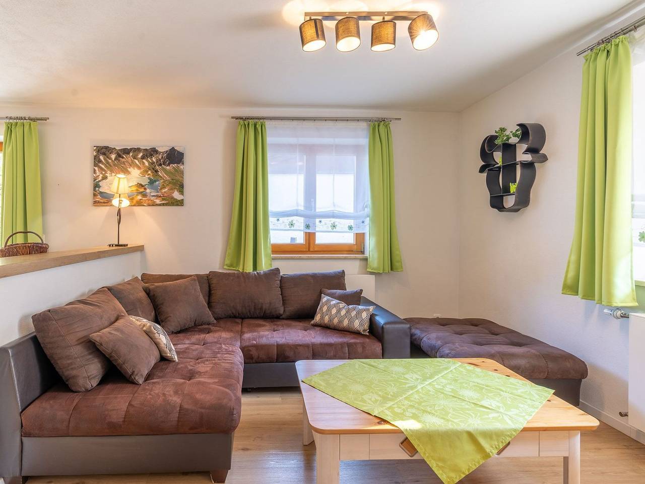 Ganze Ferienwohnung, Fewo Bergwiese - Ferienwohnung mit Bergblick, Hund erlaubt und Parkplatz in Ofterschwang, Bayerisch Schwaben