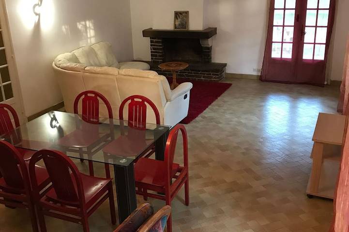 Location de vacances pour 7 personnes, avec terrasse et jardin dans Luna Park La Palmyre - 4