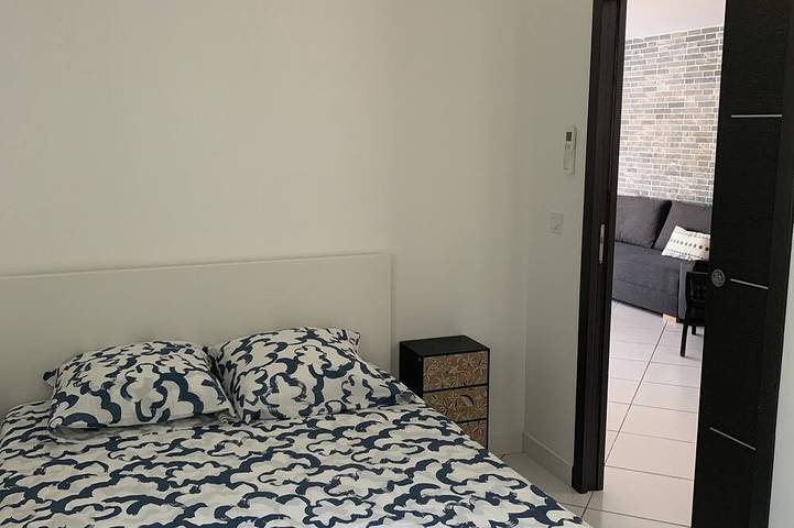 Appartement entier, Appartement + Terrasse Spa BBQ in Narbonne, Côte méditerranéenne (France)