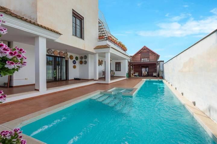 Casa rural para 4 personas, con piscina además de jacuzzi y jardín en Rute - 3