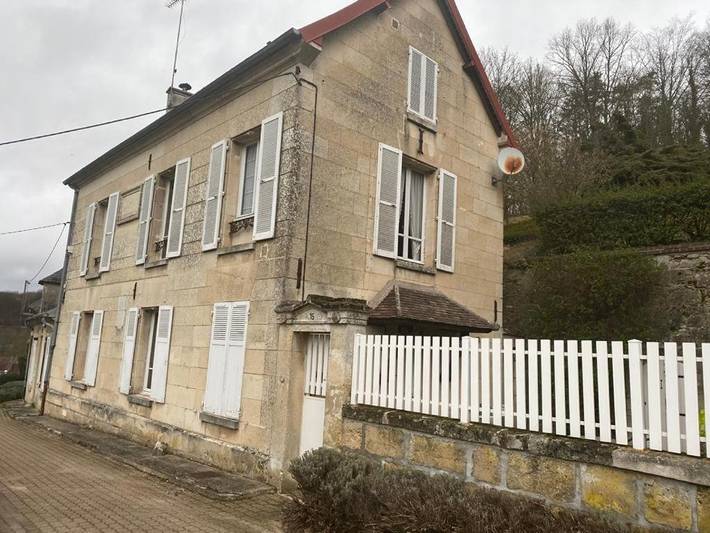 Location de vacances pour 8 personnes, avec jardin et piscine ainsi que vue et terrasse dans Château de Pierrefonds - 2