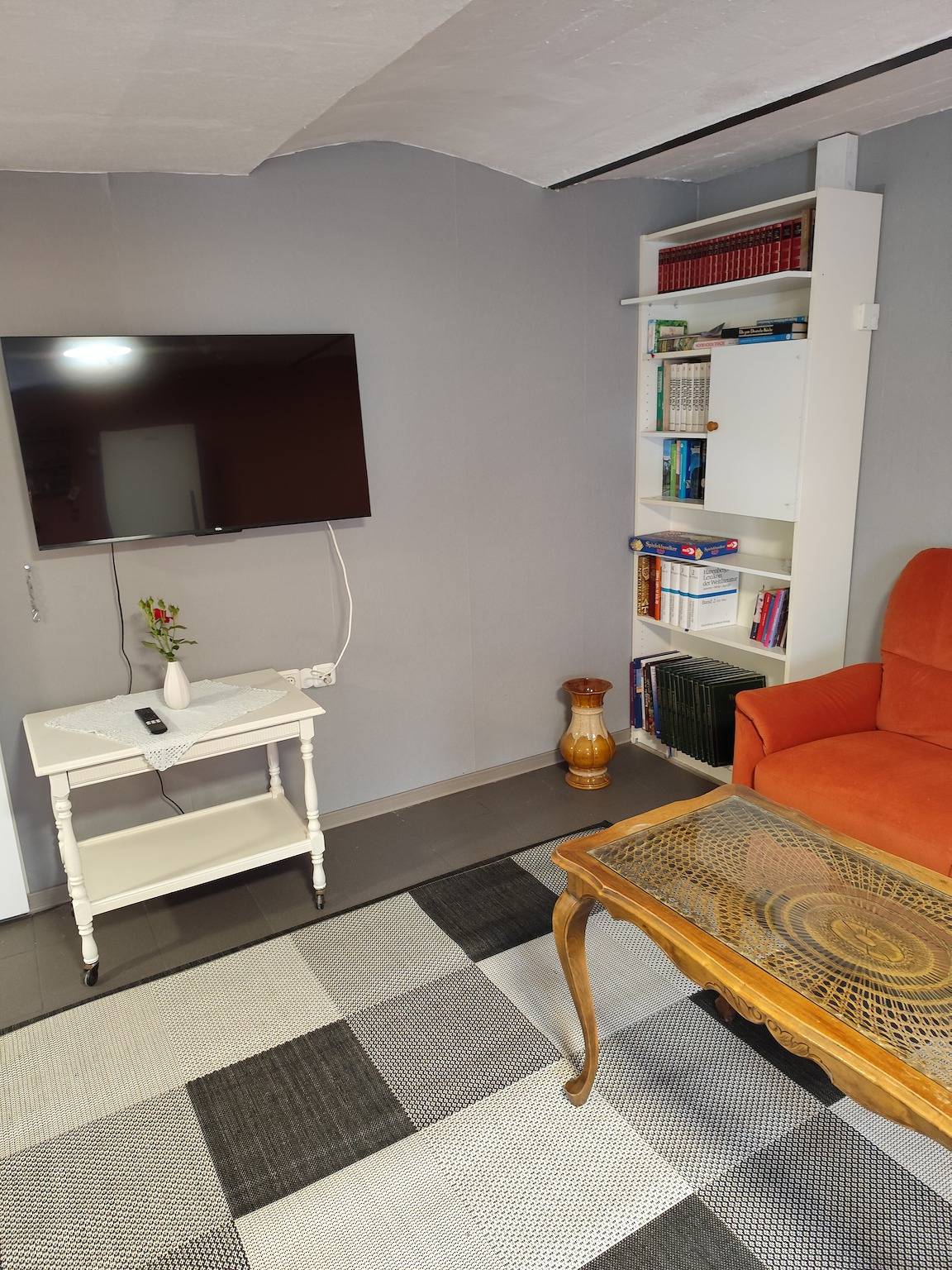 Ganze Wohnung, Apartment „Zum Kuhstall“ mit gemeinsamer Terrasse, Garten und Wlan in Olsberg, die Mittelgebirge