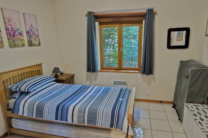 Gîte pour 5 personnes, avec piscine, animaux acceptés à Montrollet - 4